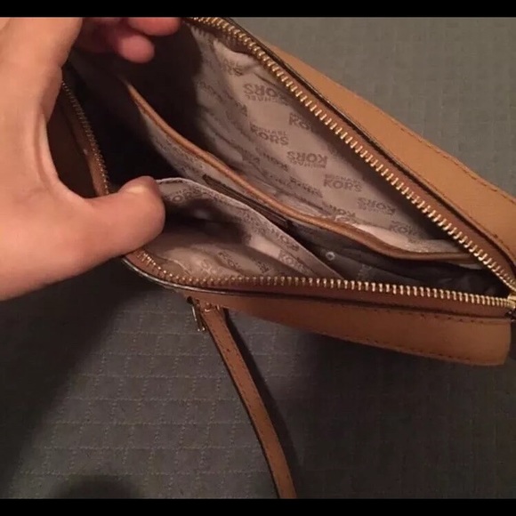Michael Kors Crossbody - Picture 2 of 3